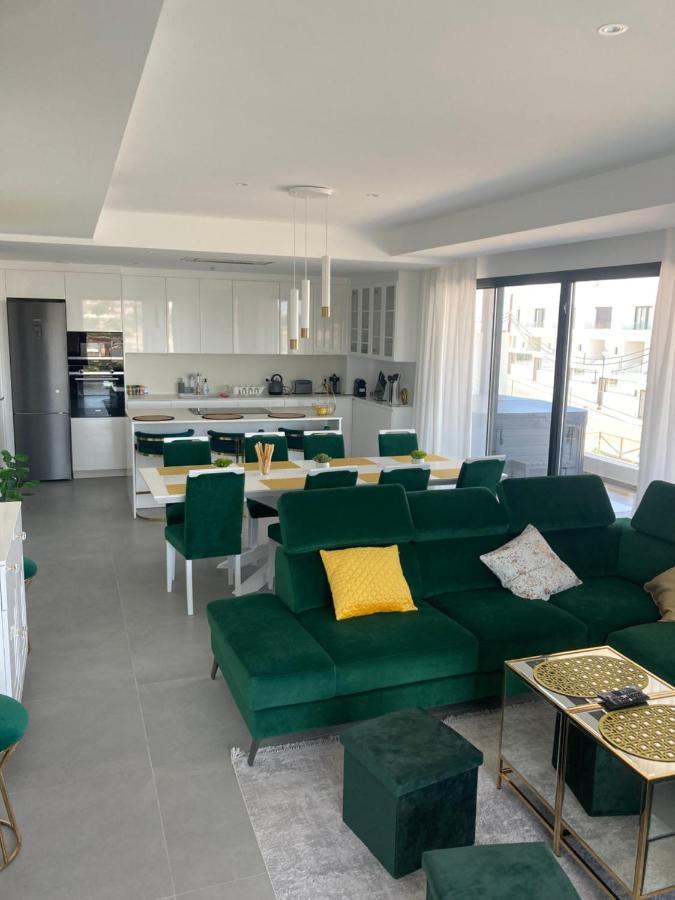 Luxury Agnieto - The View Apartment *