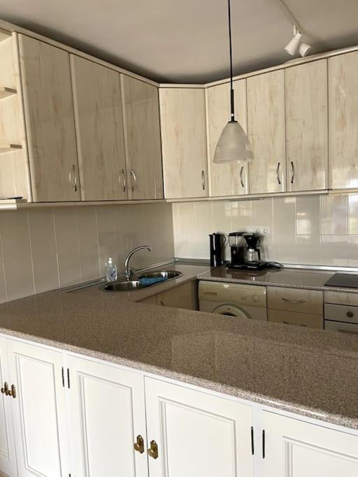 Lux 2 Kmr App Stella Blanca Met Zwembaden Airco En Zeezicht