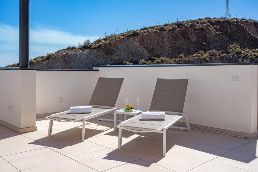 Stunning Penthouse W Private Pool In El Higueron By Costarentals - Ref 178 *