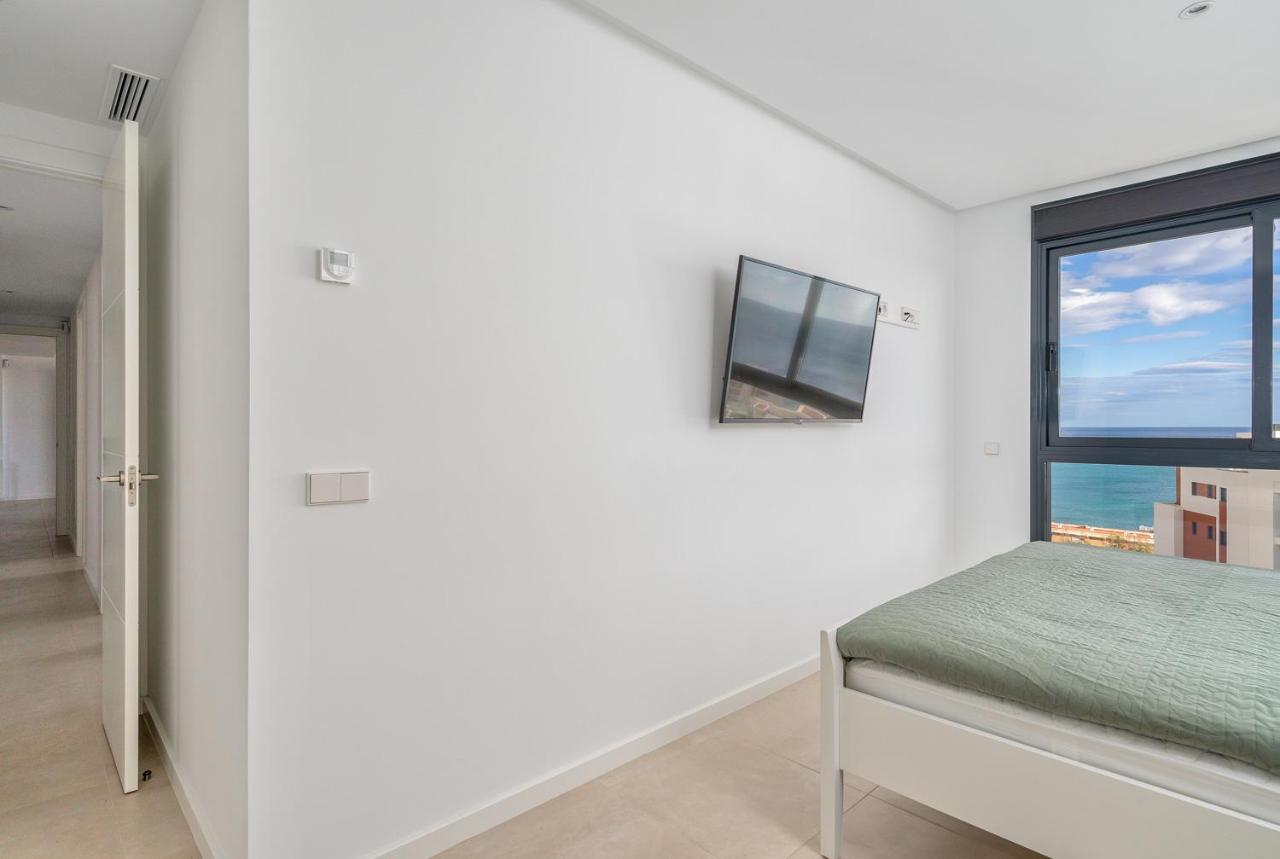 Luxurious With Pool And Gym El Higueron By Costarentals - Ref 149 Appartement *