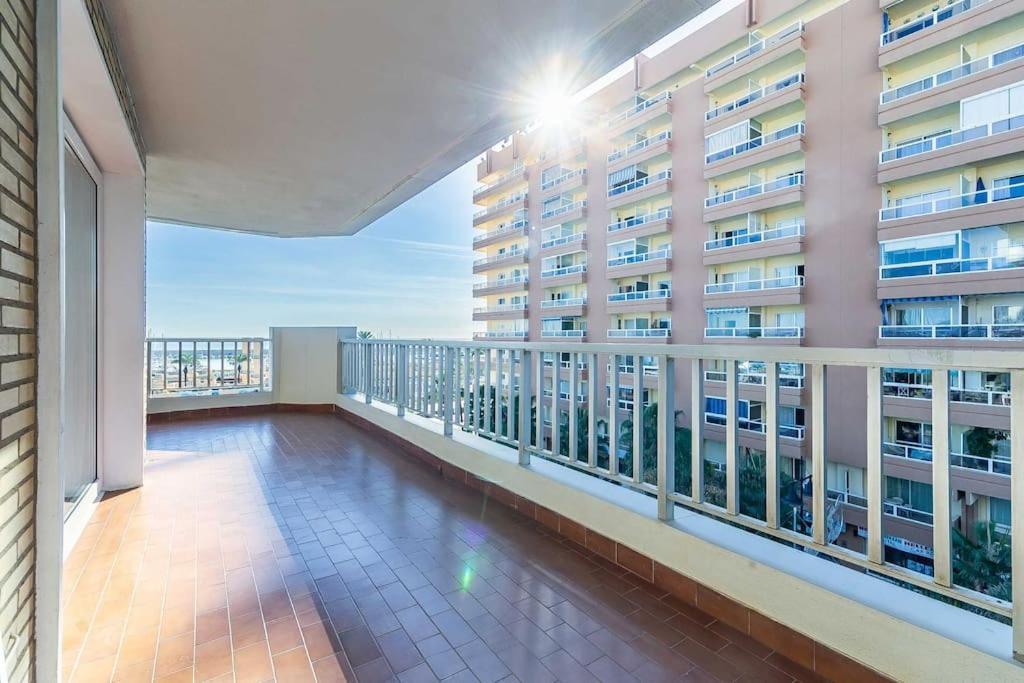 83-beachfront Apartment,