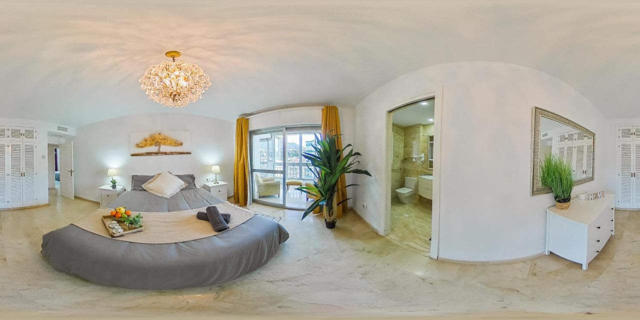 Super Exclusive With Free Parking * Fuengirola