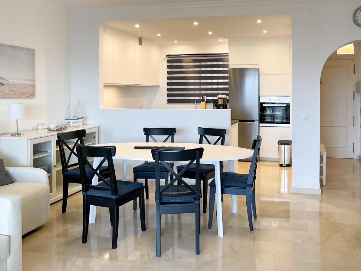 Apartment 61-beach Front With Stunning Views In *