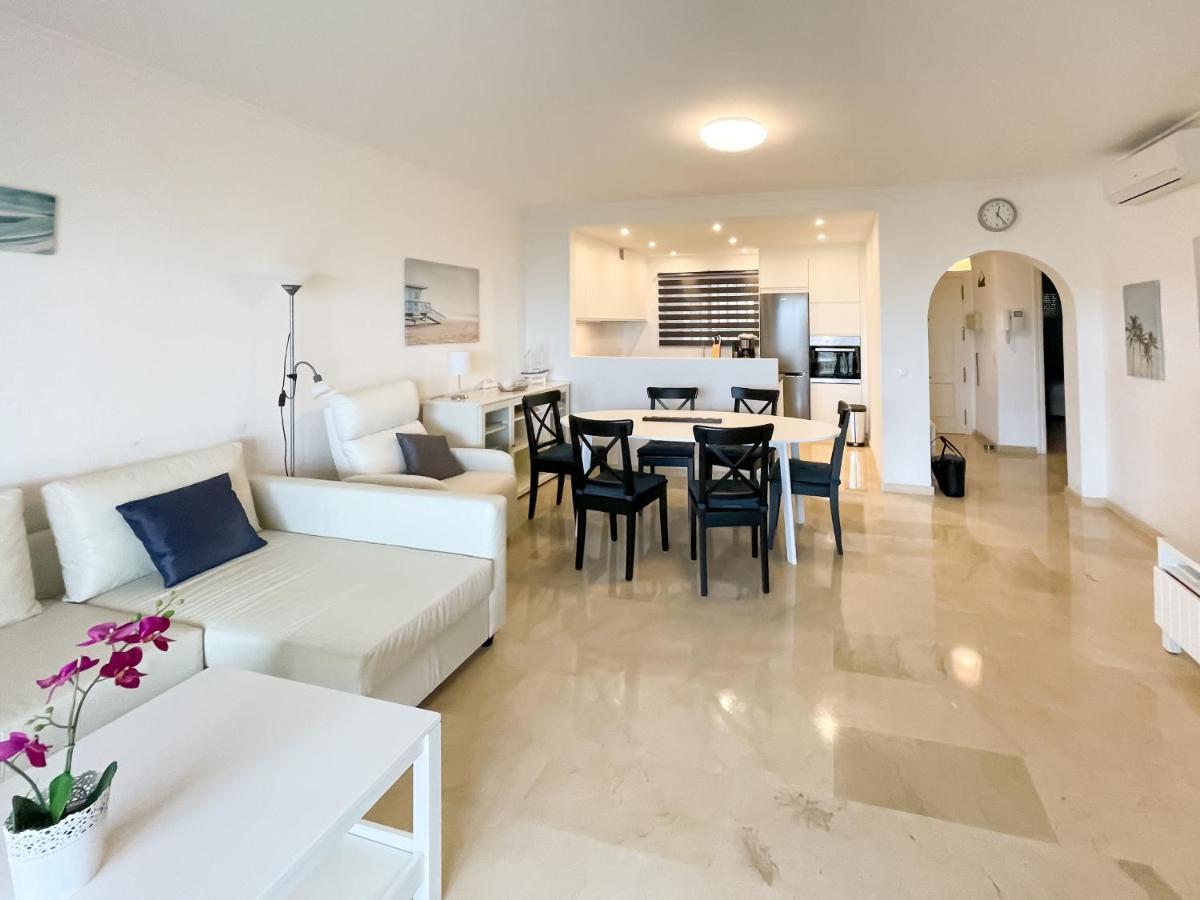 Apartment 61-beach Front With Stunning Views In