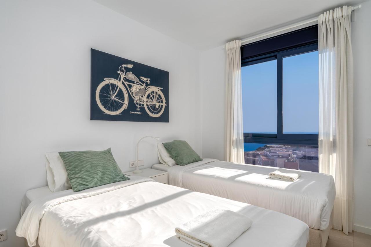 Apartment Middel Views Penthouse With Private Pool By Costarentals - Ref 154 Fuengirola