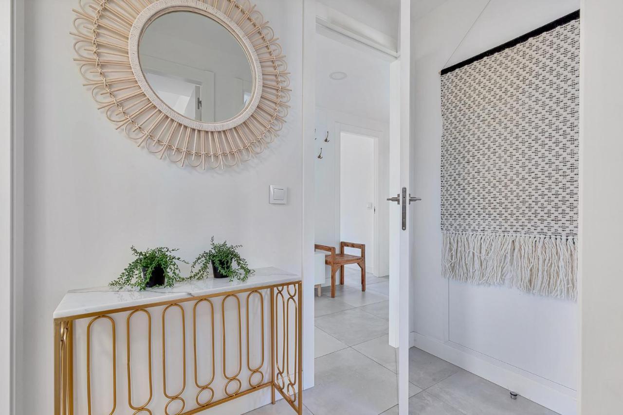 Lovely 3 Bedroom Next To Higueron Area. Fuengirola