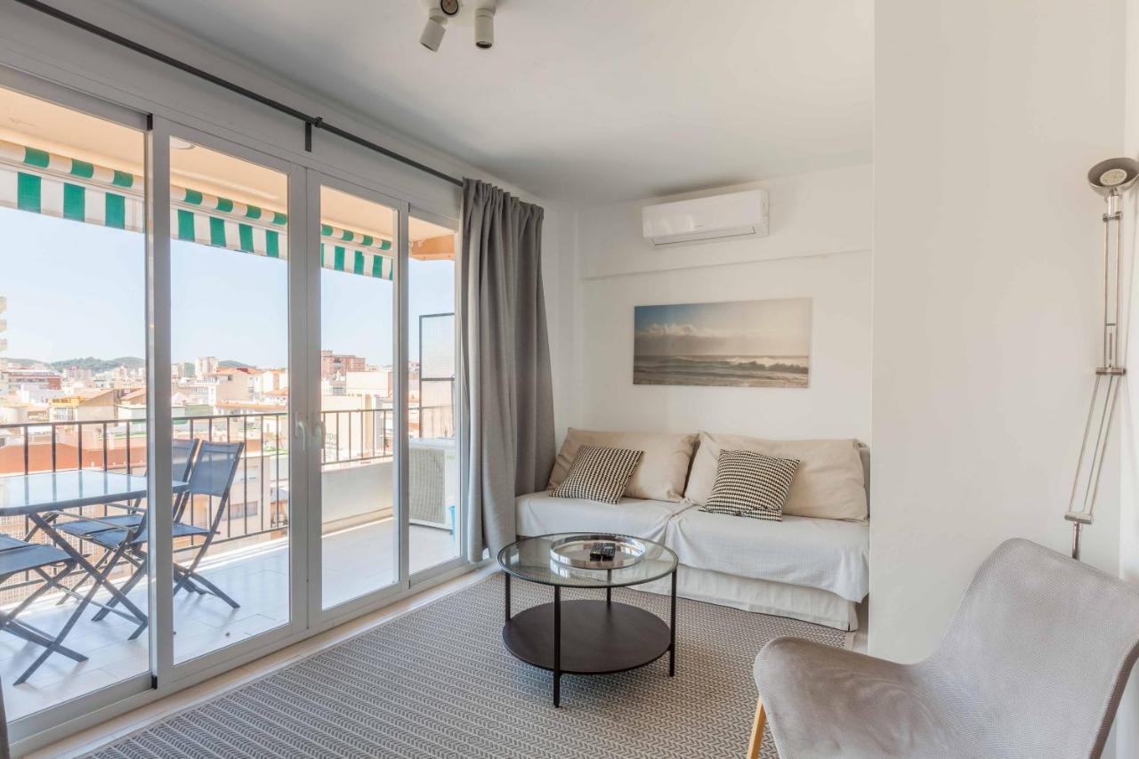Apartamento With Balcony In By Costarentals - Ref 92 *