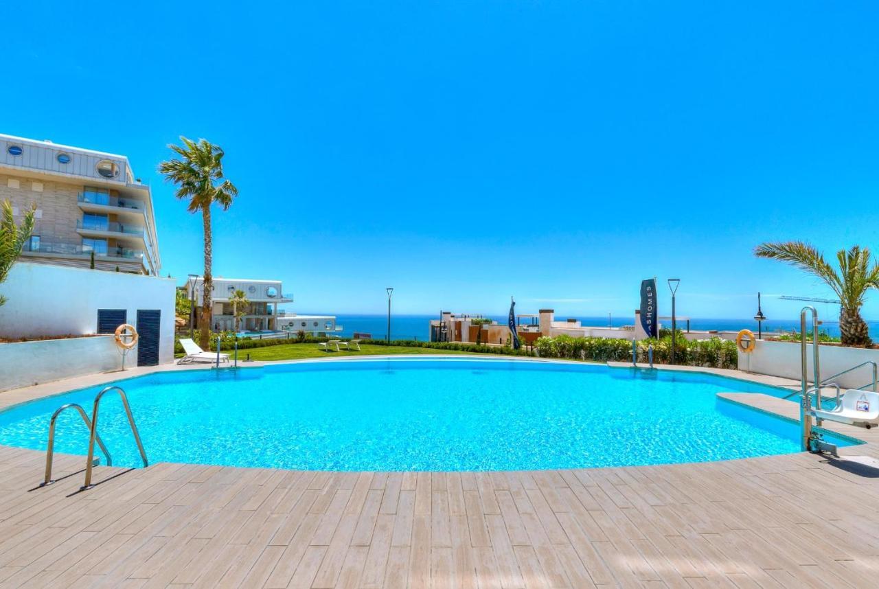 Lovely 3 Bedroom Next To Higueron Area. Apartment *
