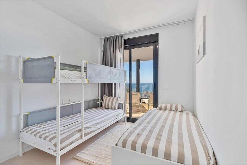 With Big Pool And Close To Beach! Huoneisto Fuengirola