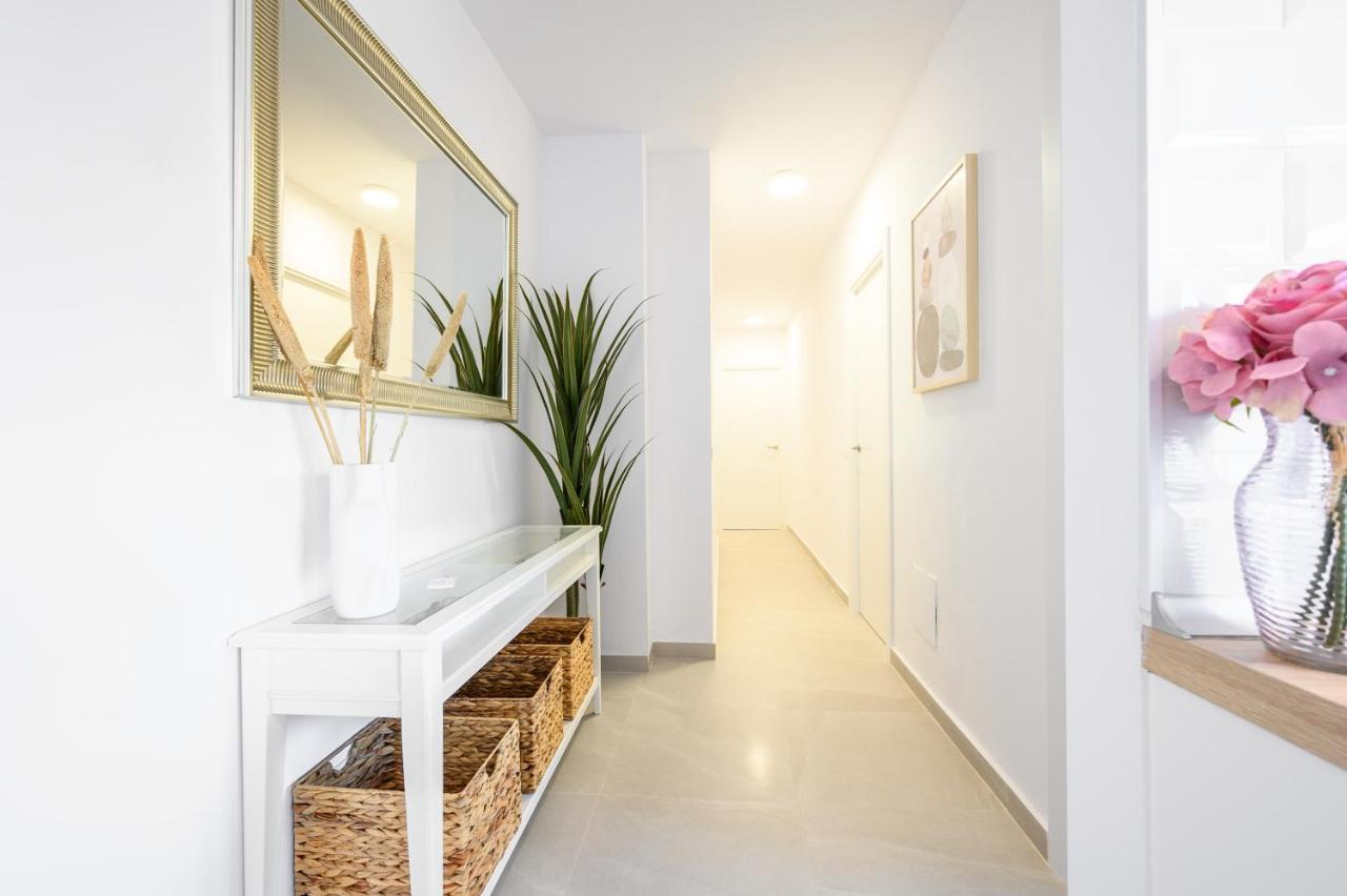 2 Bedroom, New, 1 Min To The Beach, Center- Picasso By 10tosea * Fuengirola