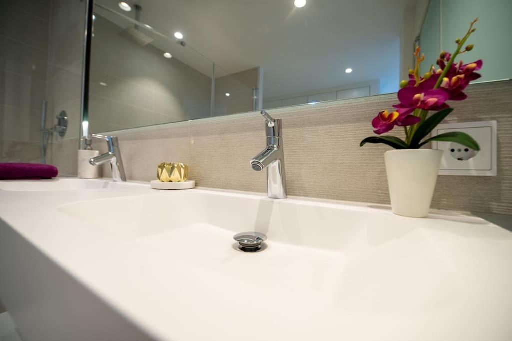 Flat Deluxe&pool Sea View Higueron West Apartamento *