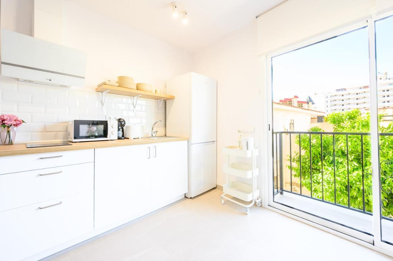 2 Bedroom, New, 1 Min To The Beach, Center- Picasso By 10tosea *
