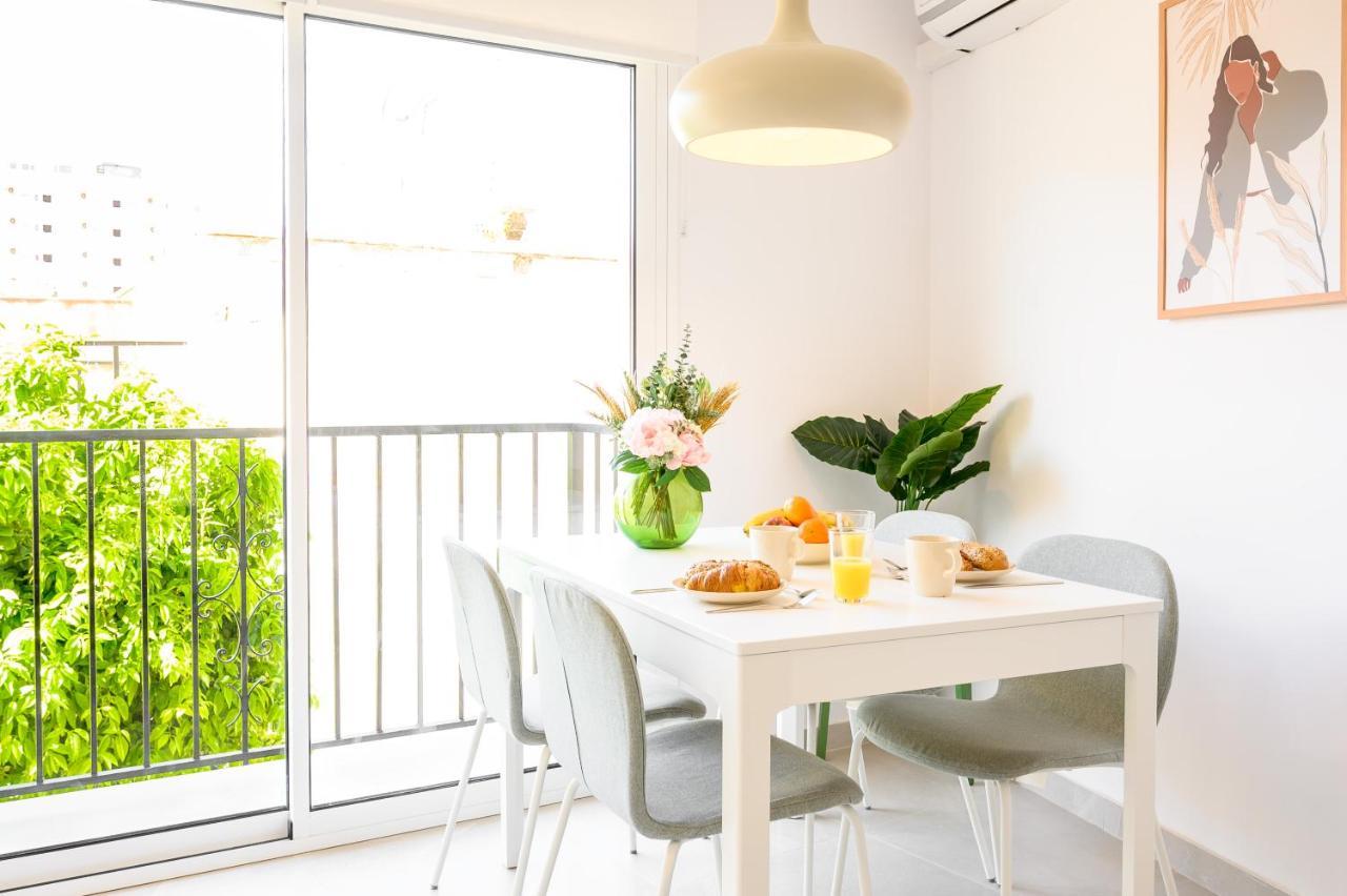 2 Bedroom, New, 1 Min To The Beach, Center- Picasso By 10tosea *