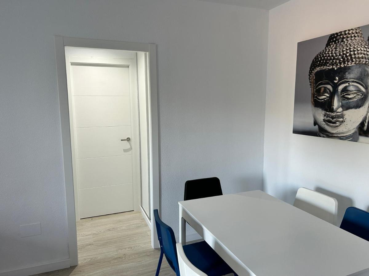 Castillo Malaga Paradaise 3 Apartment