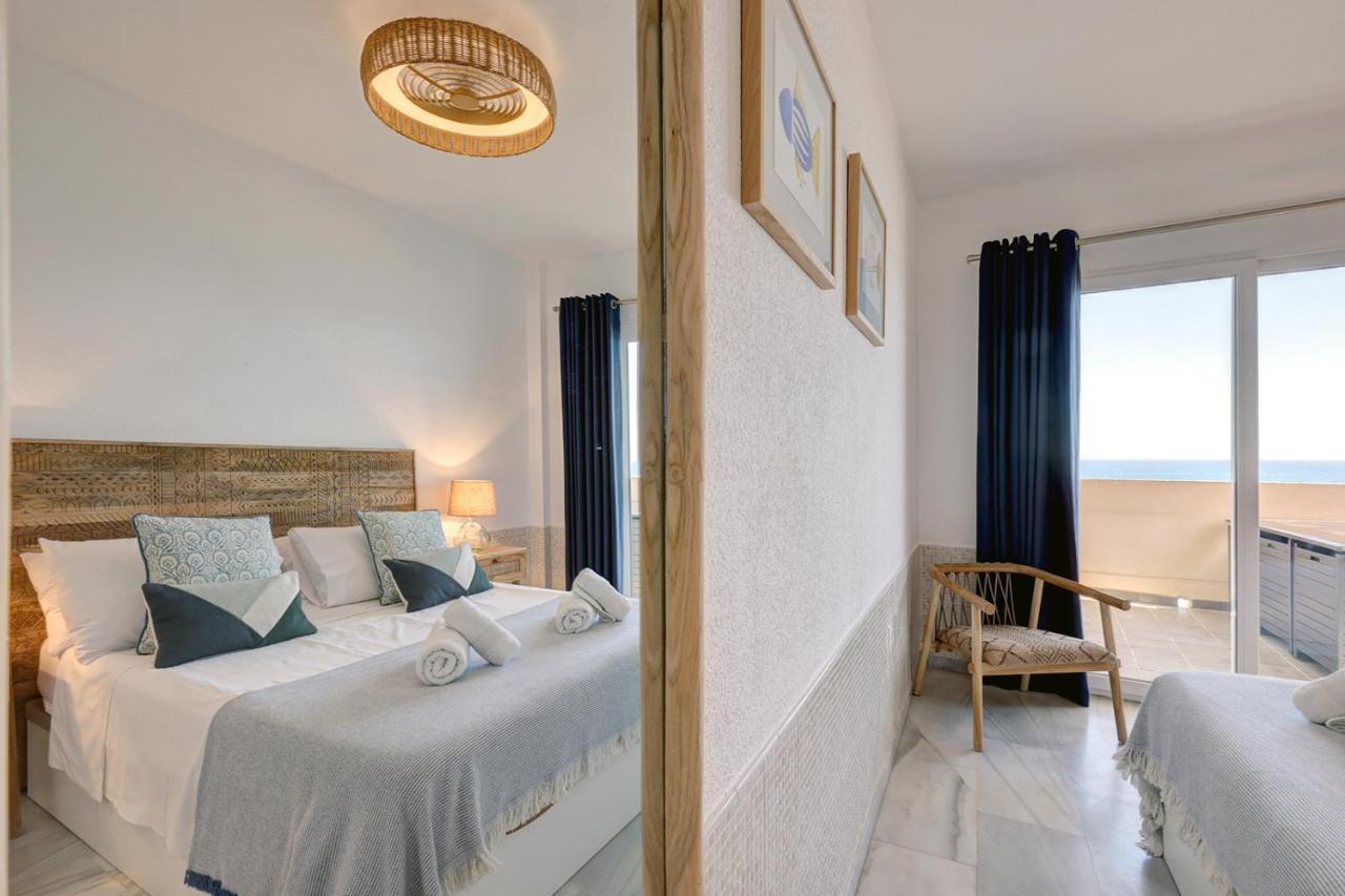 Front Row Penthouse On Carvajal *