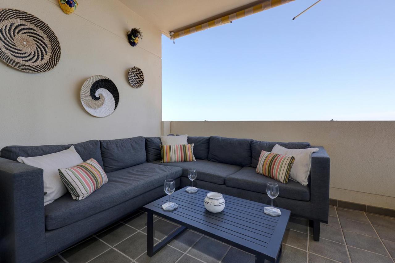 Front Row Penthouse On Carvajal