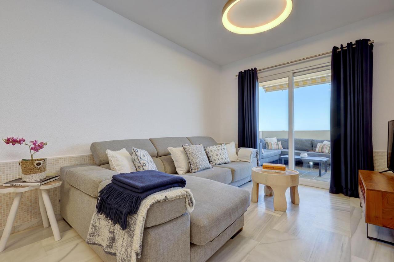 Front Row Penthouse On Carvajal * Fuengirola