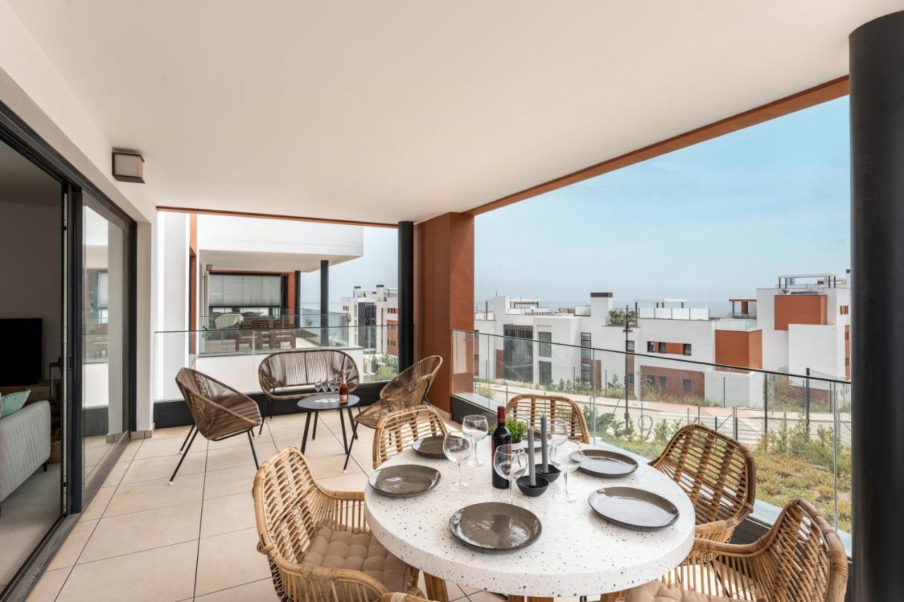 Middle Views Fuengirola