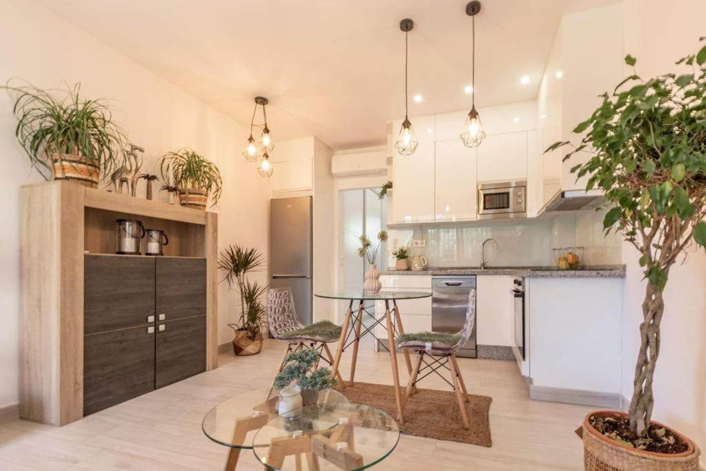 Apartment Beautiful And Elegant One Bedroom Fuengirola