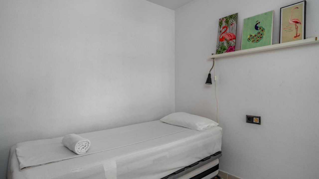 Exceptional Family With Pool By Costarentals - Ref 194 Apartment *