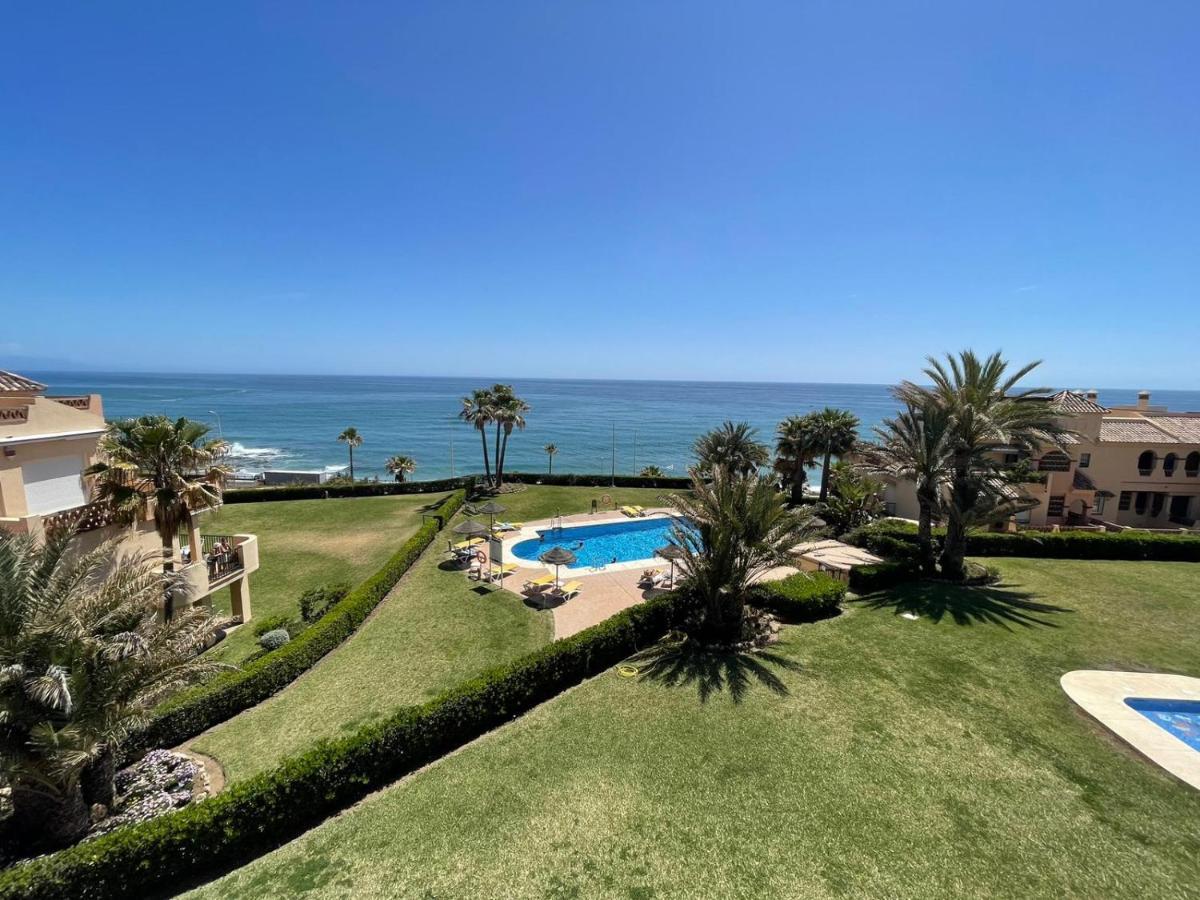 Modern Penthouse With Panoramic Sea Views And Huge Solarium Apartment Fuengirola