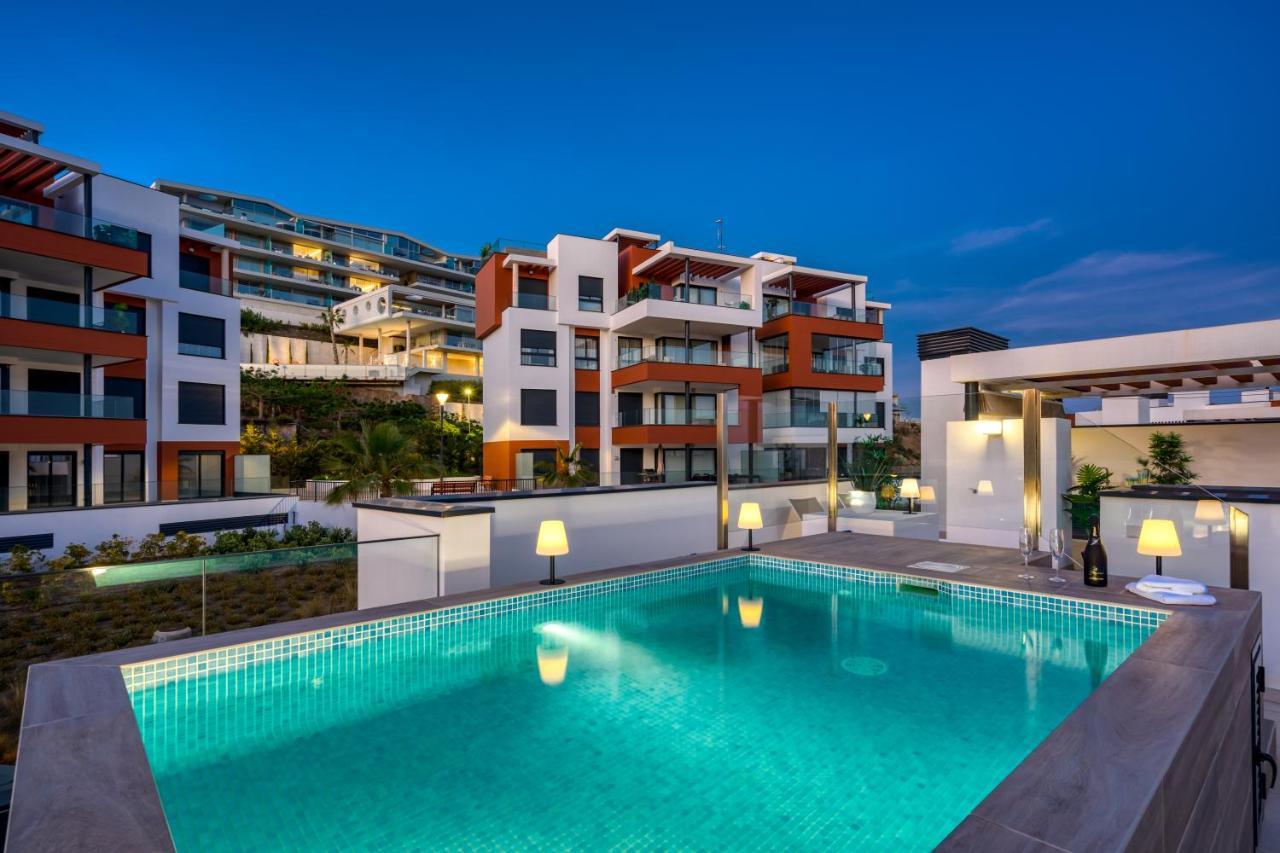 Apartment Stunning Penthouse W Private Pool In El Higueron By Costarentals - Ref 178 *