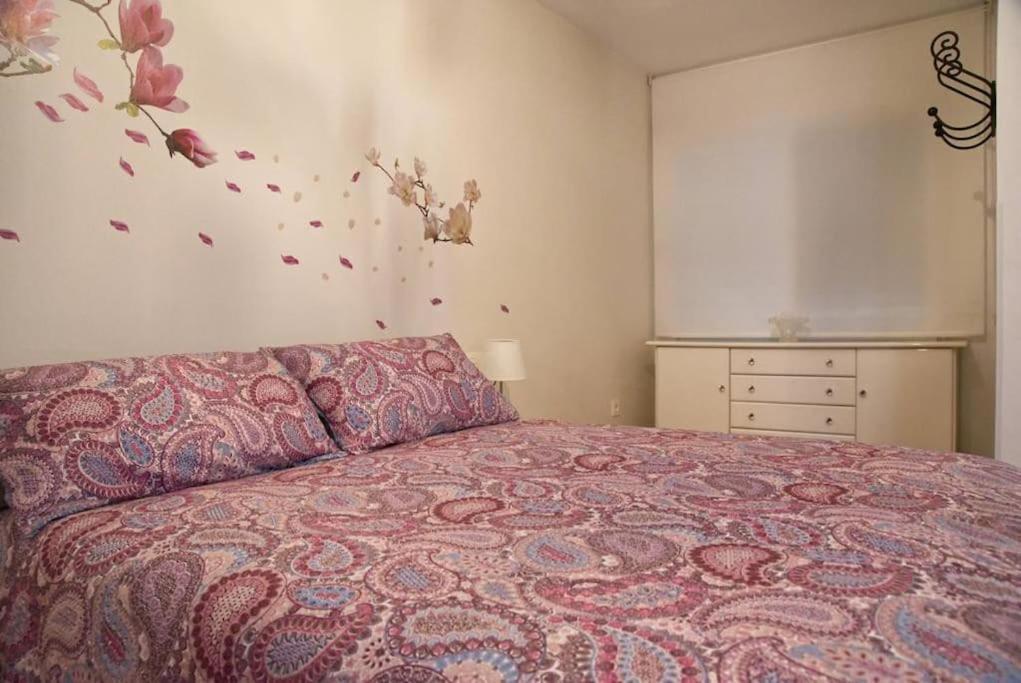 Apartment House W Shared Pool, Perfect For Small Families