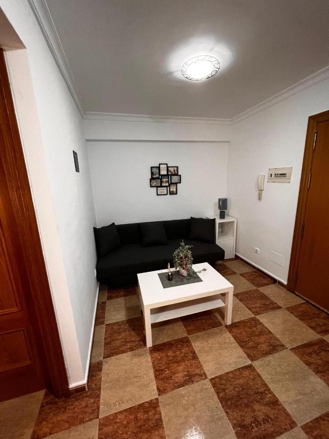 Flat To Rent Near To The *