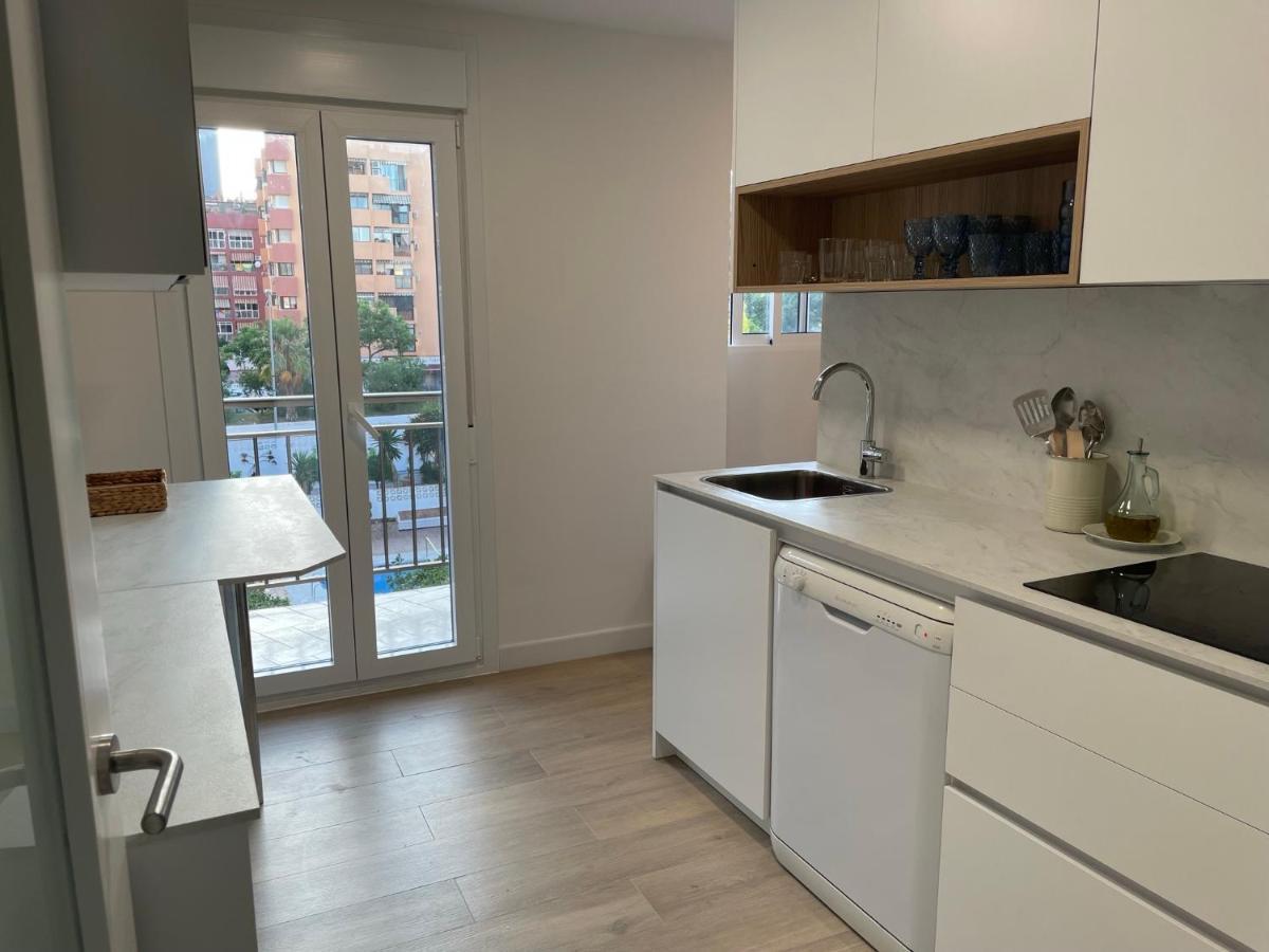 Piso A Estrenar Junto A La Playa Huoneisto Fuengirola