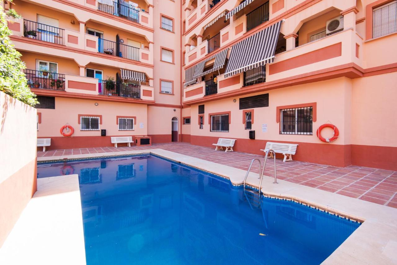 Boliches Center Next To The Beach, Parking, Pool & Terrace Apartment Fuengirola