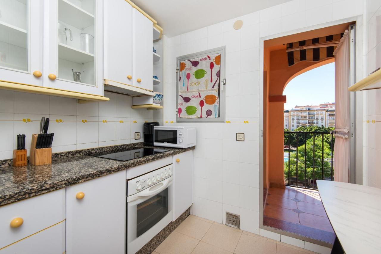 Apartment Boliches Center Next To The Beach, Parking, Pool & Terrace Fuengirola