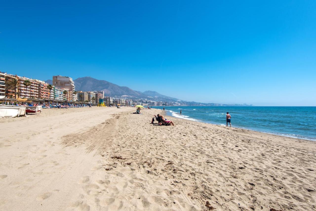 Boliches Center Next To The Beach, Parking, Pool & Terrace Apartment Fuengirola