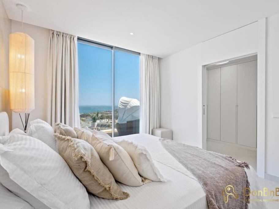 Apartamento Atico De Lujo Con Jacuzzi En Higueron West