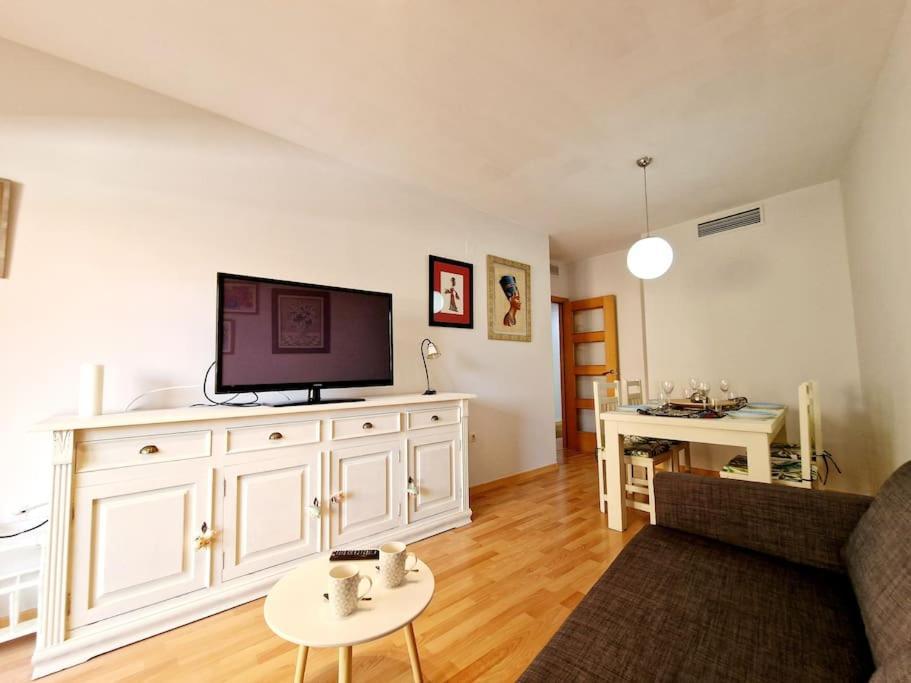 Alcantara Tower 2 Bedrooms Apartamento