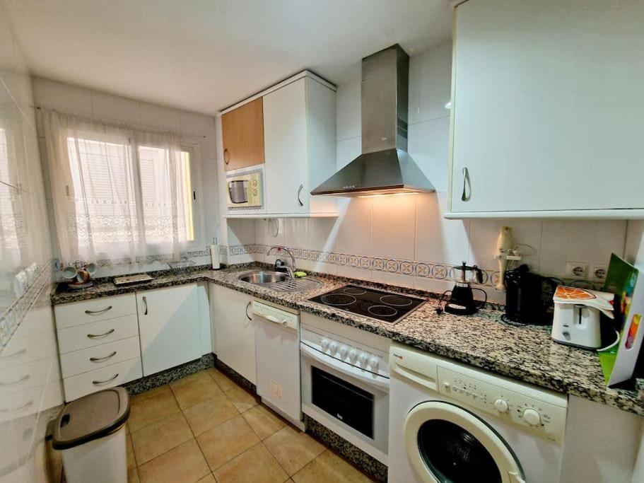 Alcantara Tower 2 Bedrooms *