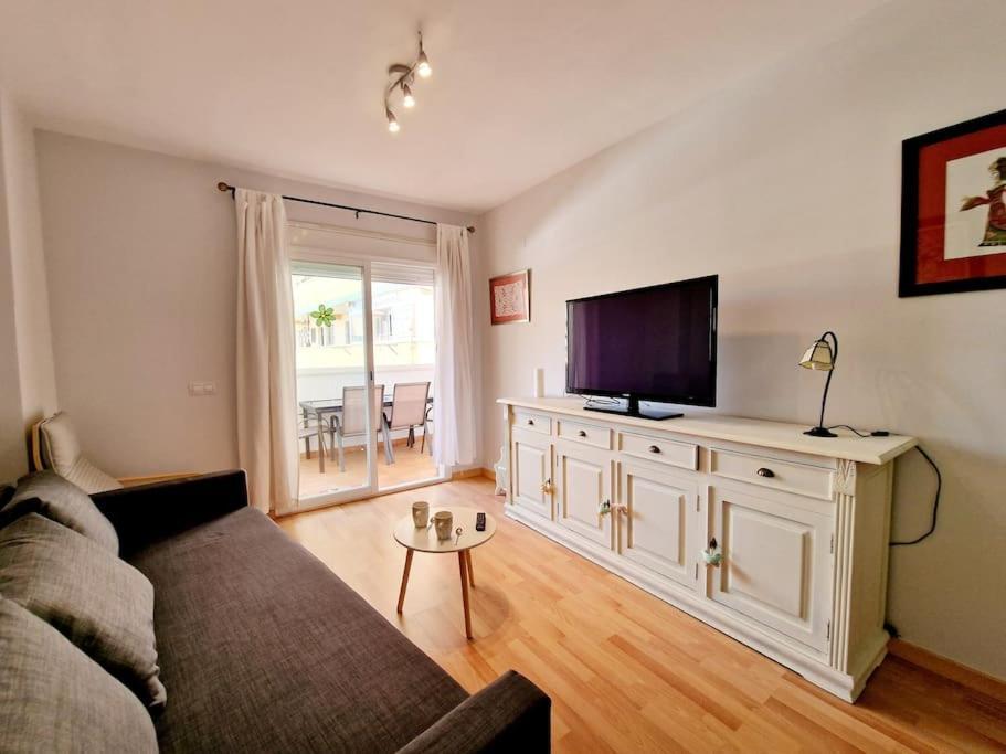 Alcantara Tower 2 Bedrooms Apartamento
