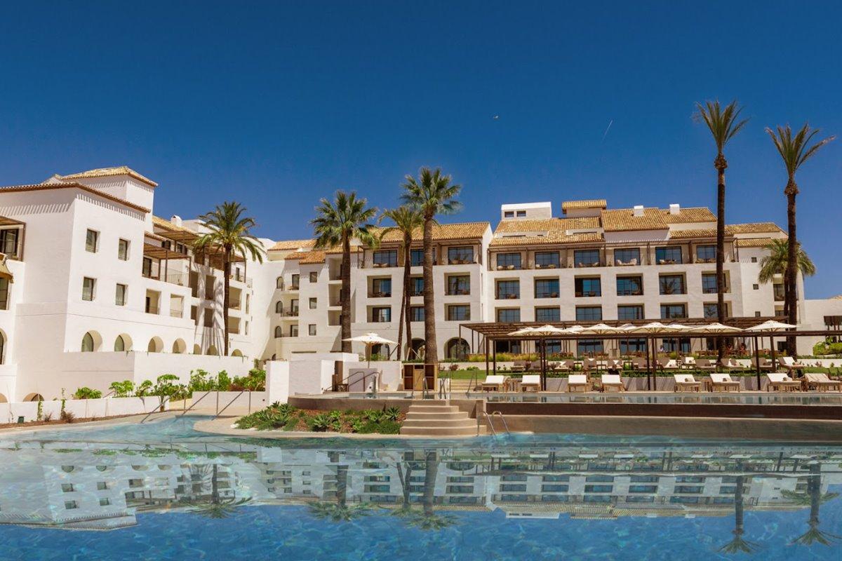 Hotelli La Zambra Resort-the Unbound Collection By Hyatt 5*
