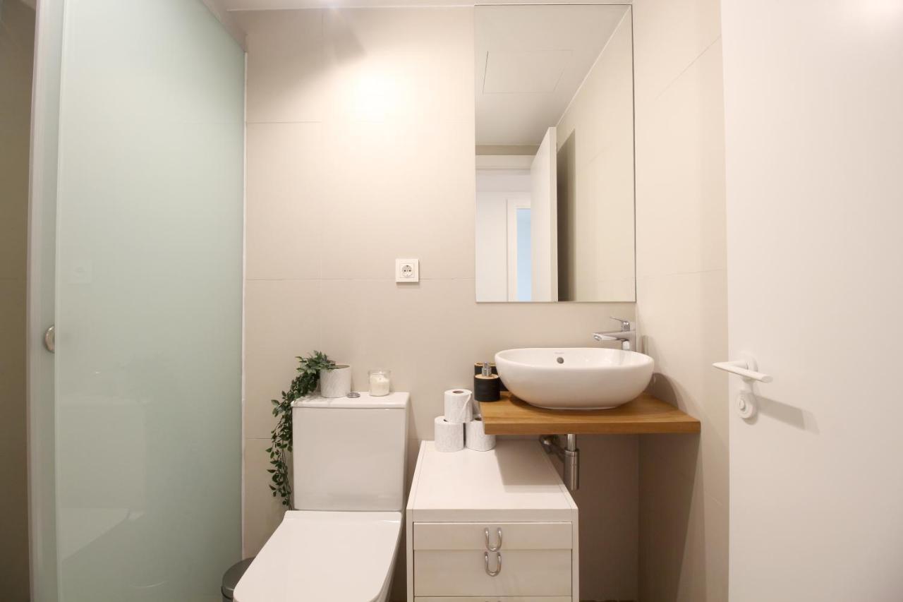 Apartment First Line Beach With Sea View