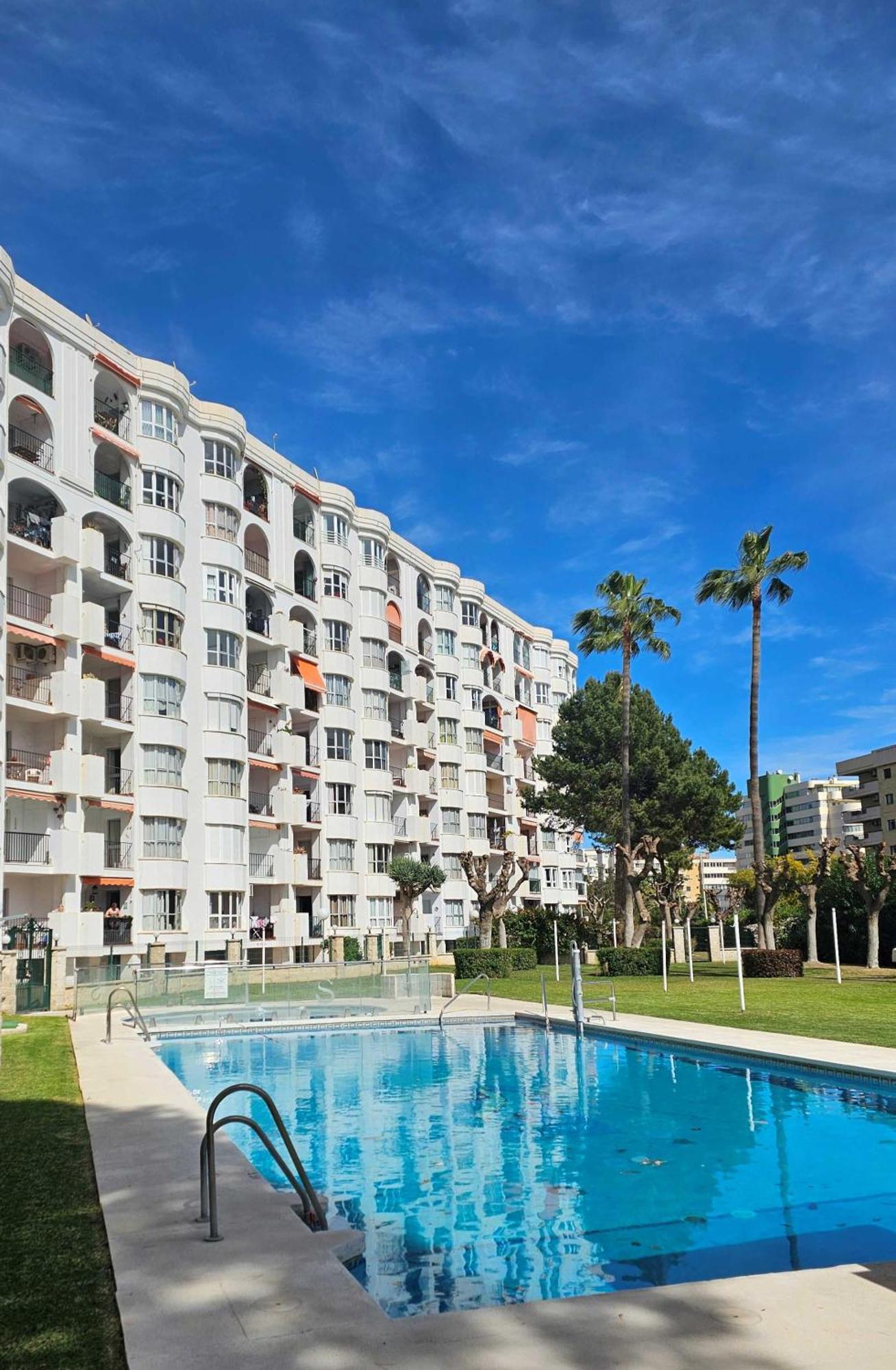 Rymlig Laegenhet Foer 7,8 Persons In Boliches, Fuegirola * Fuengirola