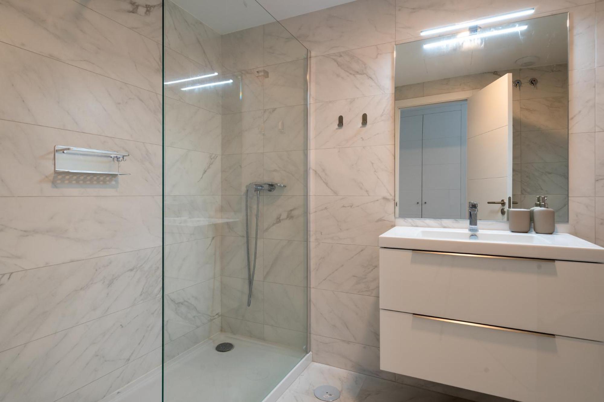 Modern With Sea And Poolview