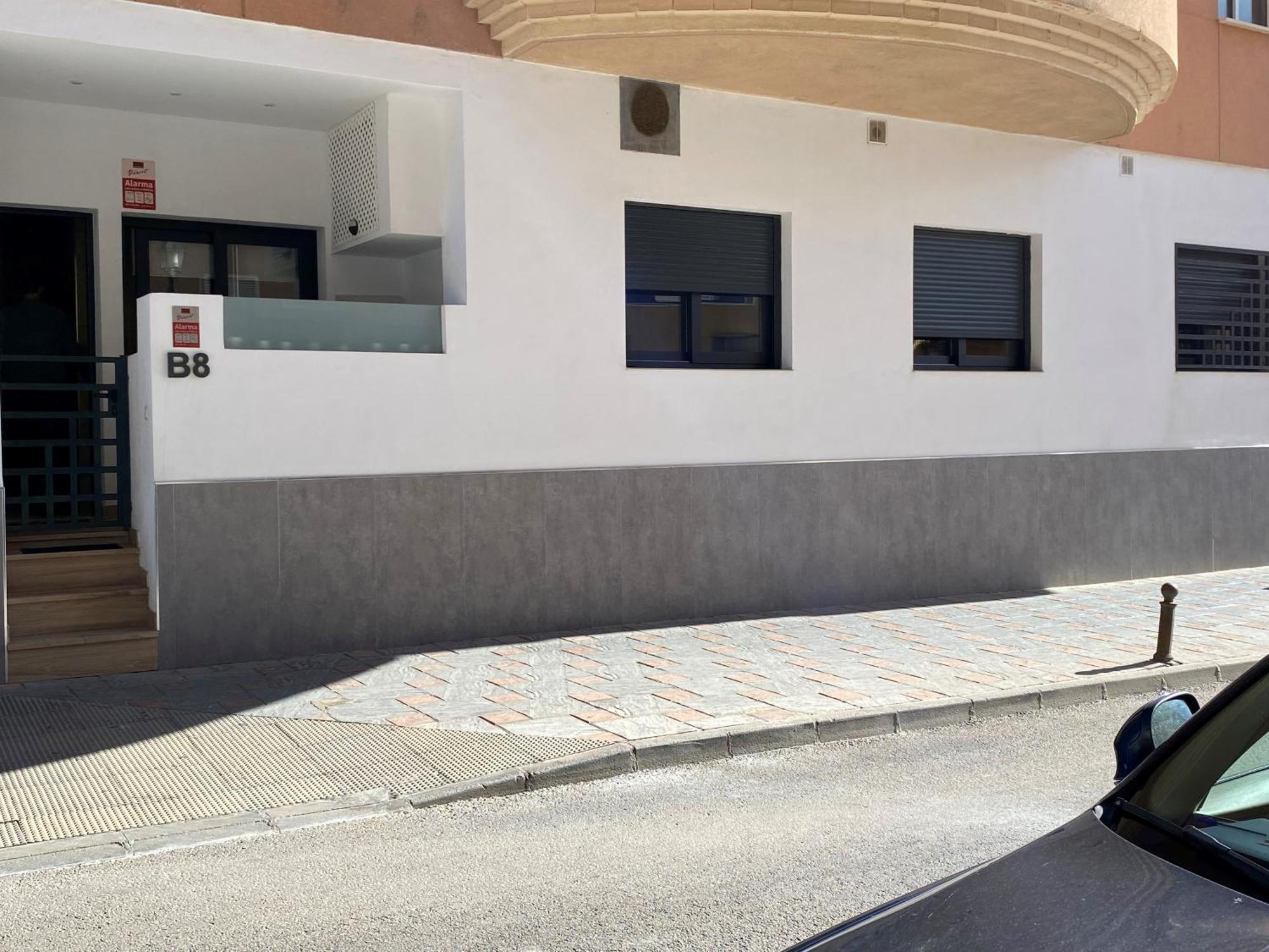 Centrico Y Practico Piso Con Entrada Independiente Fuengirola