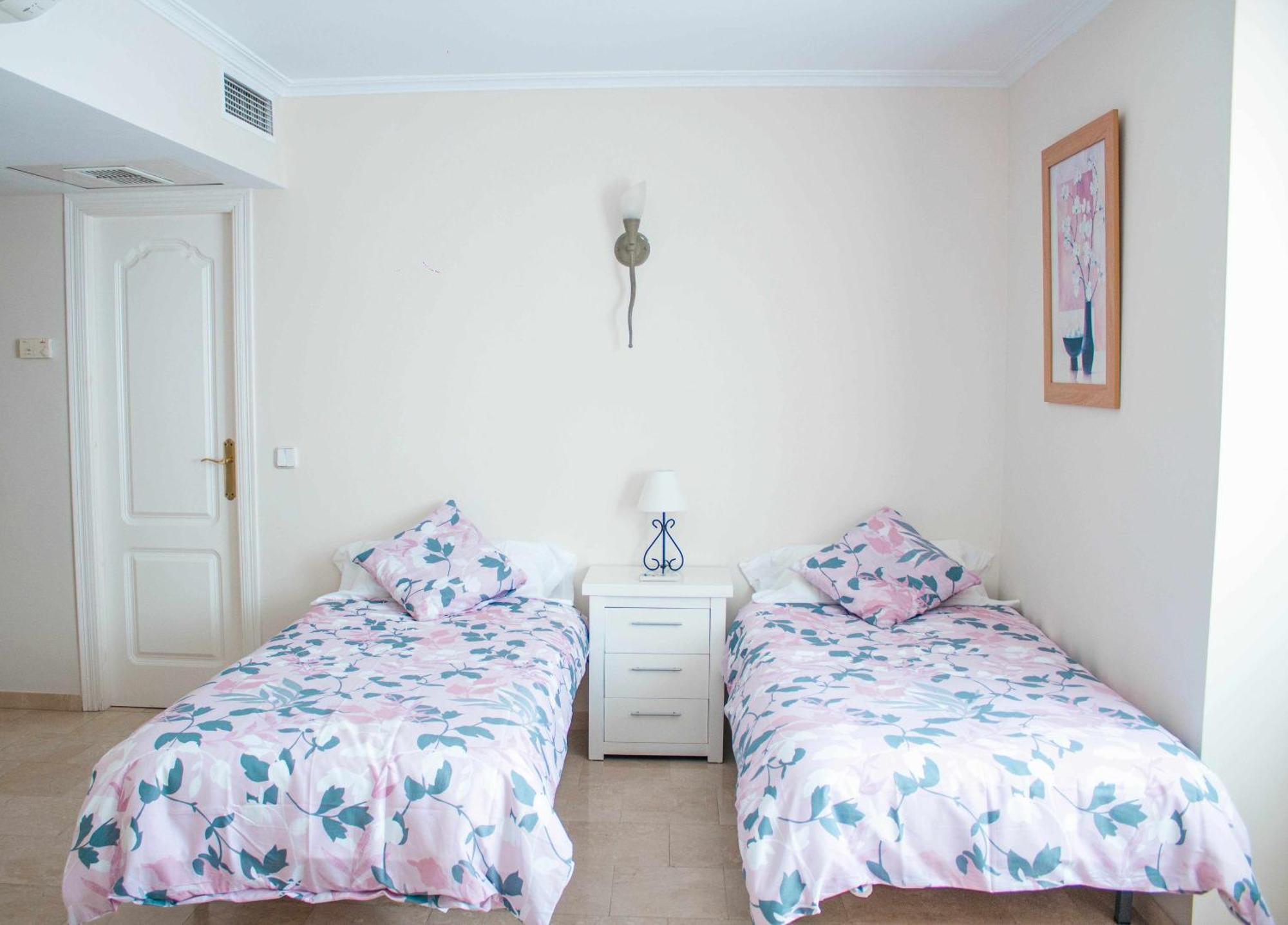 Apartamento Nuevo ático Con Piscina Privada Y Vistas Al Mar En
