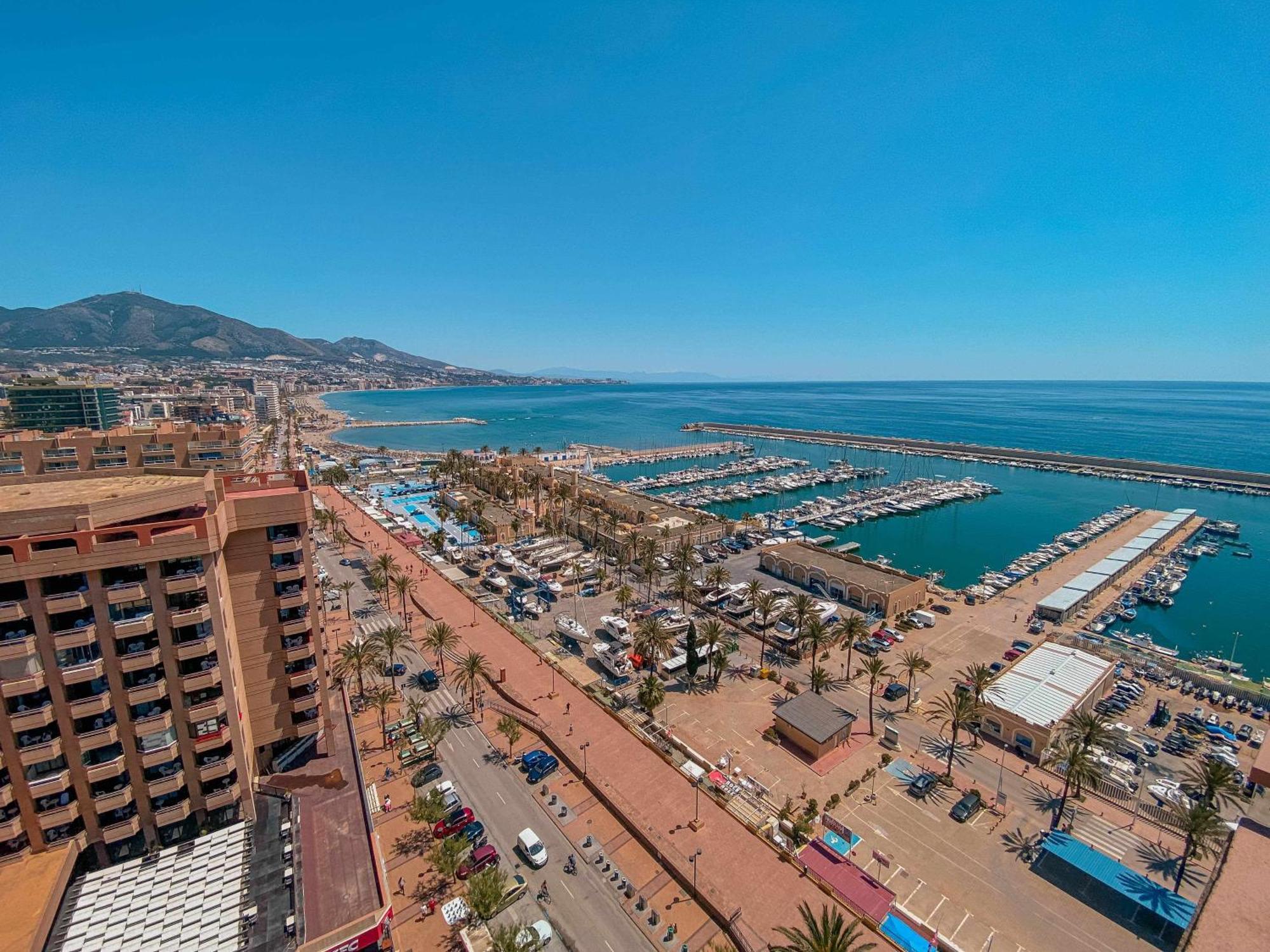 Huoneisto Atico Con Piscina Privada Y Vistas Al Mar