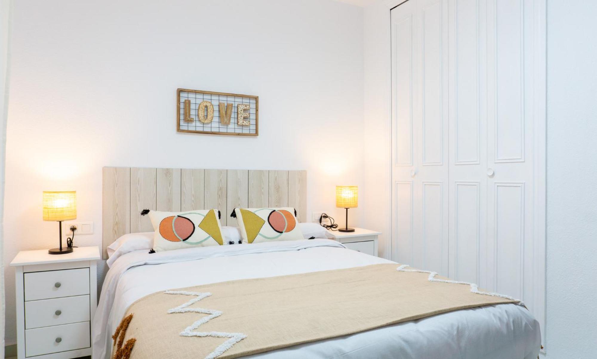 Picasso Flat