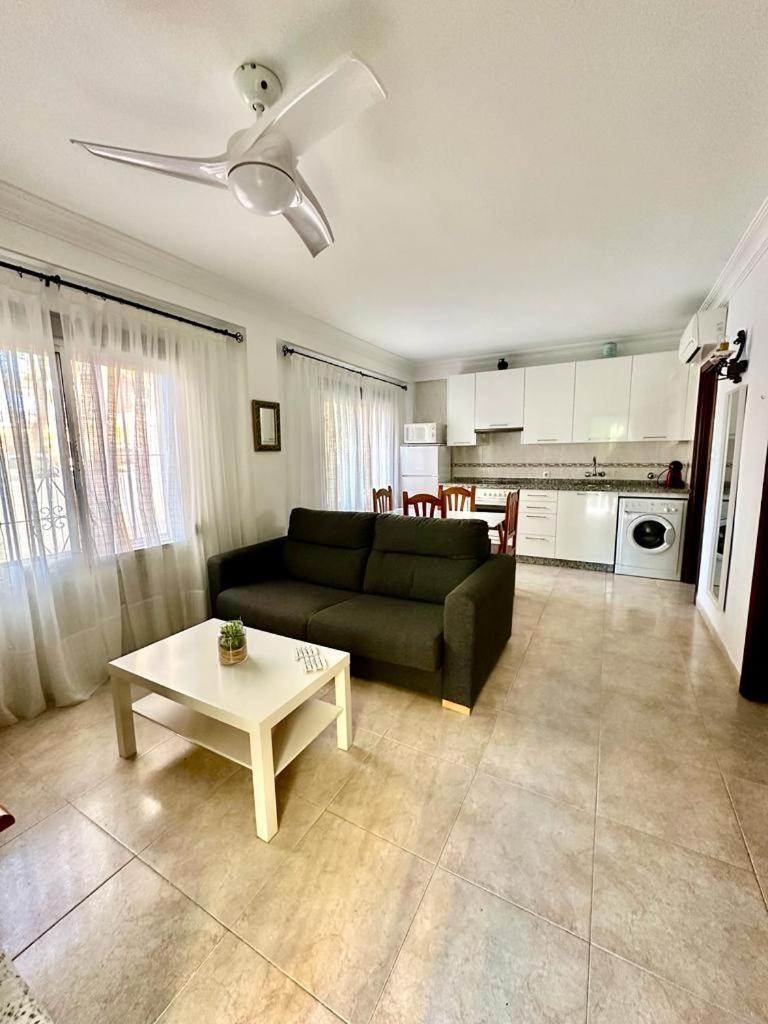 Boliches 150 M De La Playa Apartamento *