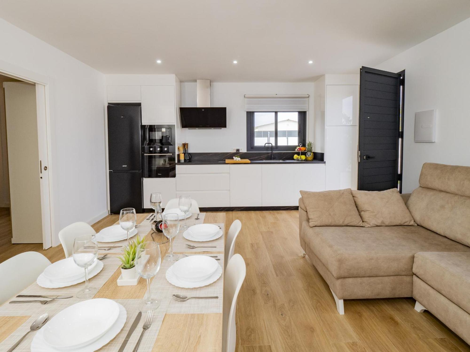 Cubo's Casa Soles & Football Field Fuengirola