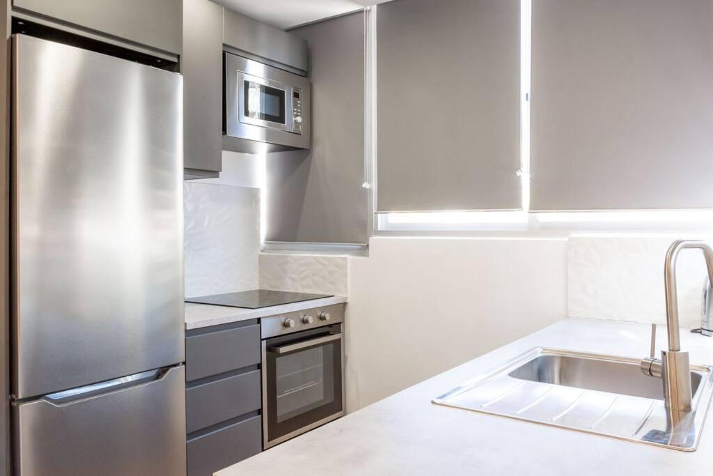 Apartamento Piso Precioso Primera Linea Mar - 2 Br