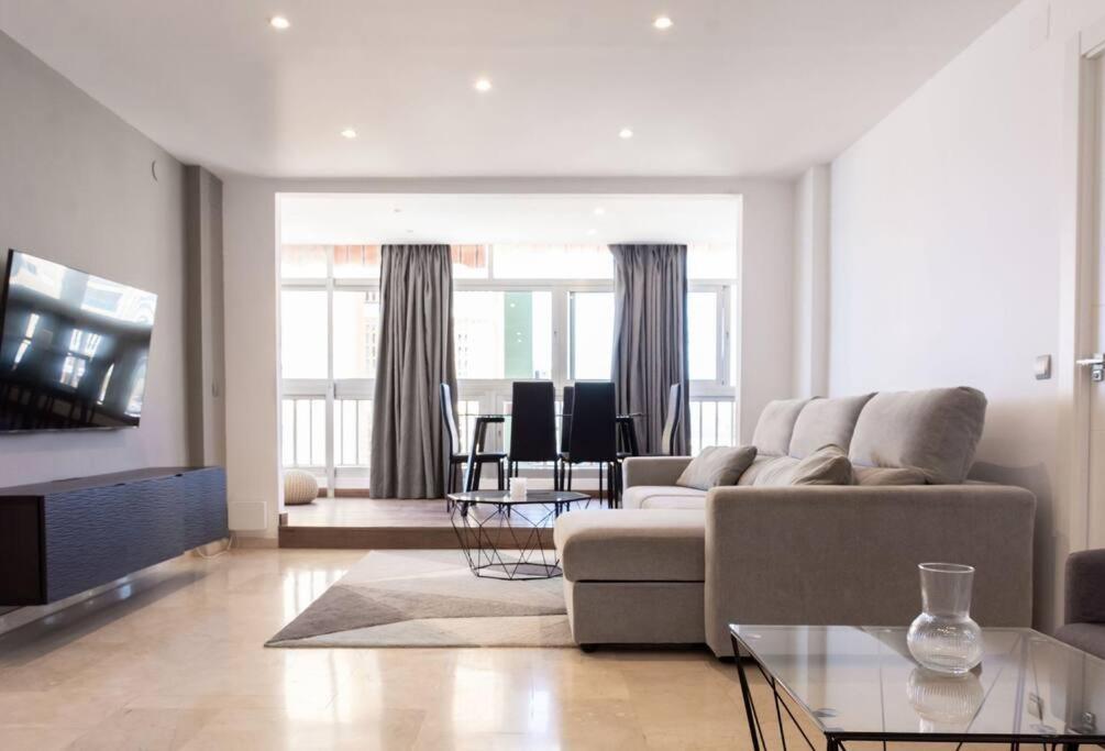 Piso Precioso Primera Linea Mar - 2 Br
