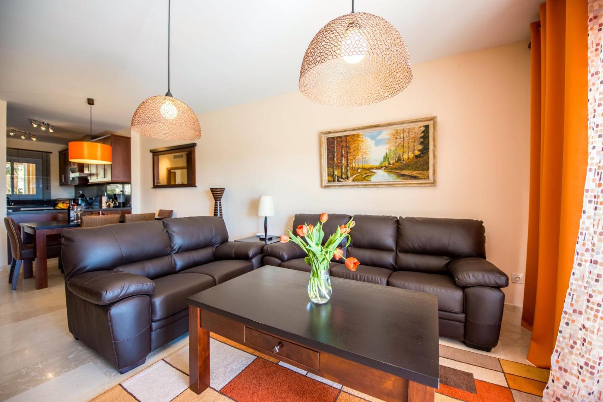 Malibu Jacuzzi Penthouse By Costarentals - Ref 242
