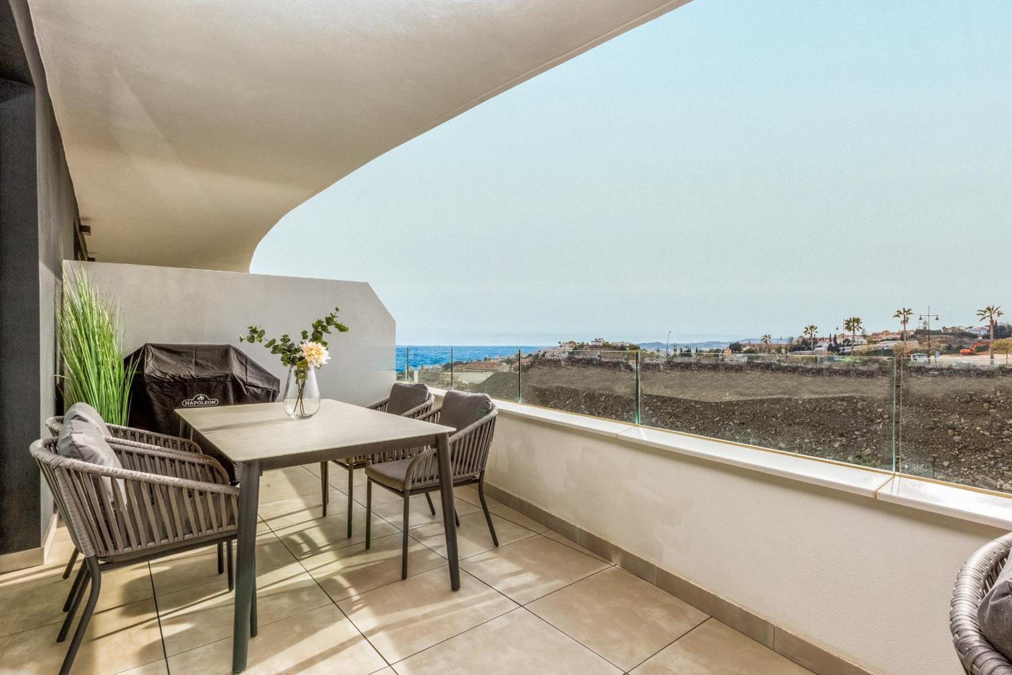 Apartment Vivi Homes - Carma Pool, Terrace, Garden &